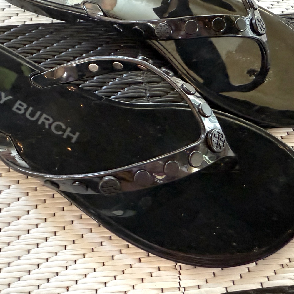 TORY BURCH SANDALS SIZE 7